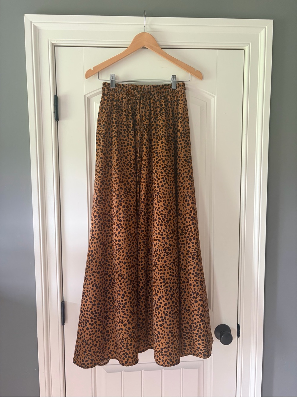 Women's Brown Leopard Print Maxi Skirt with Elastic Waist